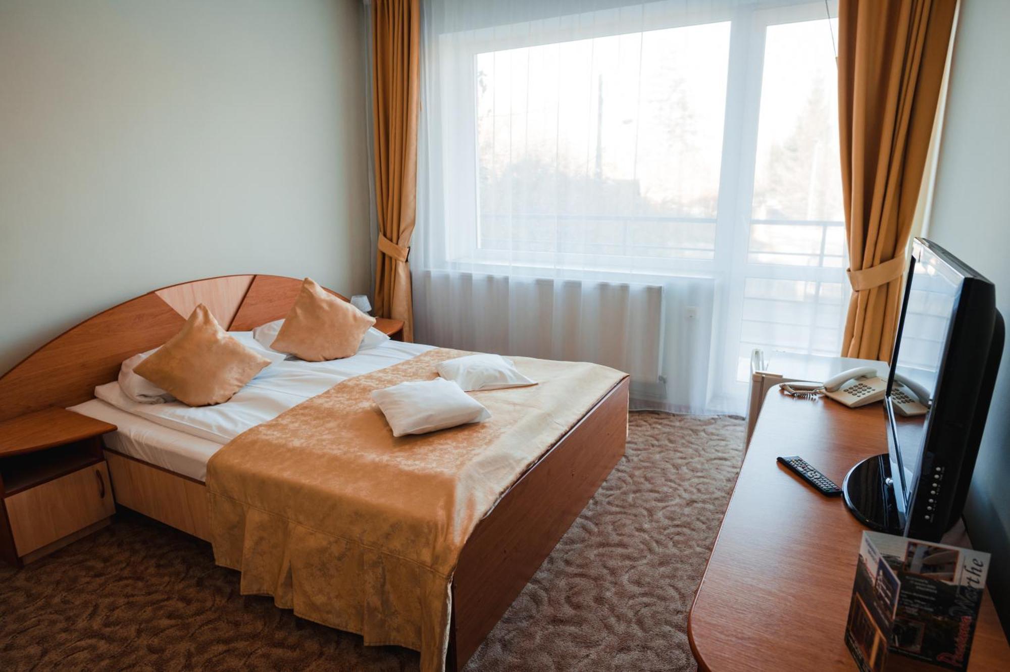 Pensiunea Warthe Bed & Breakfast Brasov Exterior photo