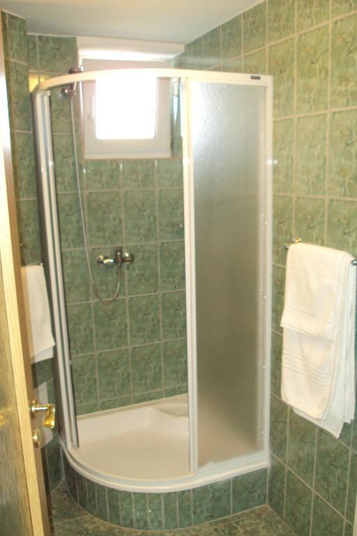 Pensiunea Warthe Bed & Breakfast Brasov Room photo