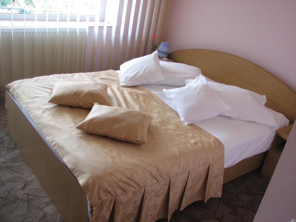 Pensiunea Warthe Bed & Breakfast Brasov Room photo
